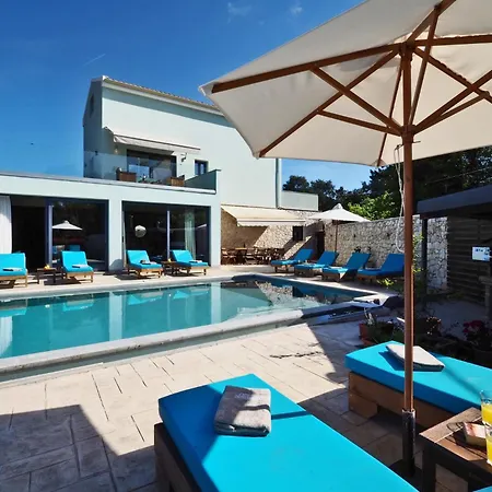 Villa Eleanna By Vintage Travel
